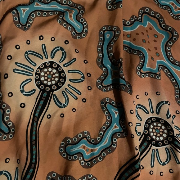 Bundarra blouse - size 14 - new w/o tags - Picture 2 of 3